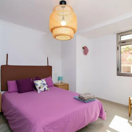 Calle La Naval Apartment *